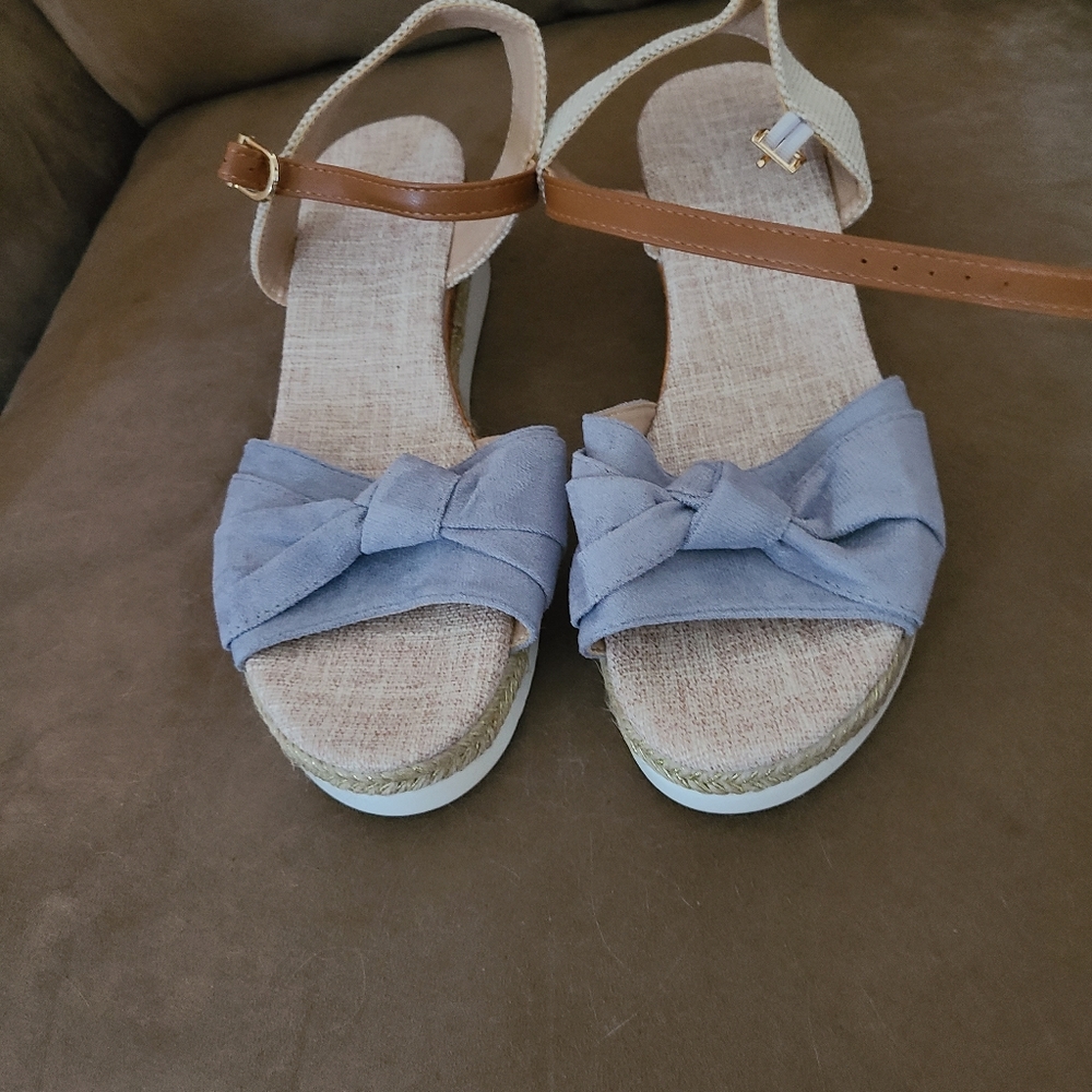 Shoes - Picture 2 of 2